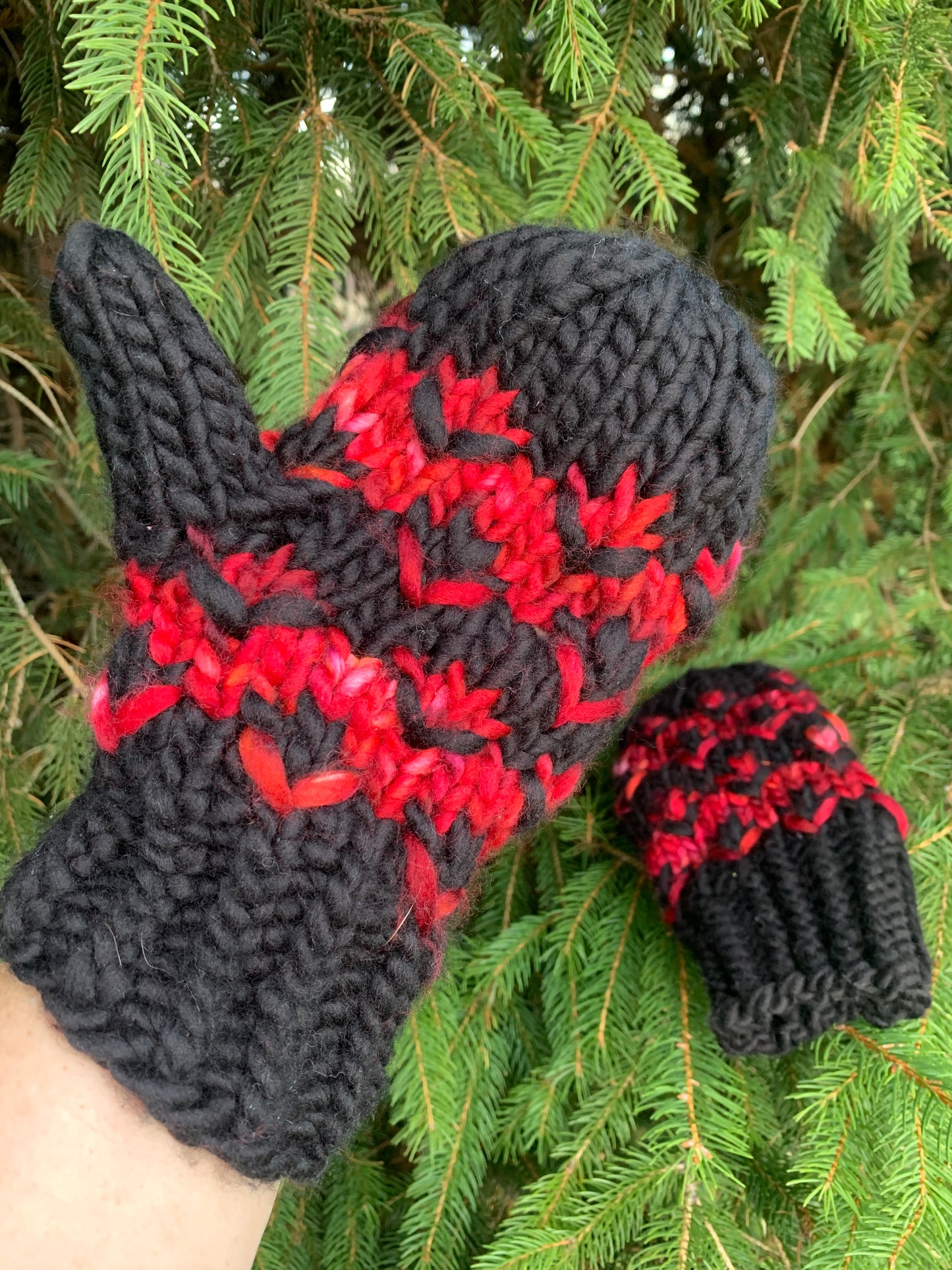 Pomona Mitts